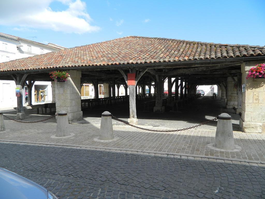 Chambre D'Hotes Les 3 Moulins Cozes エクステリア 写真